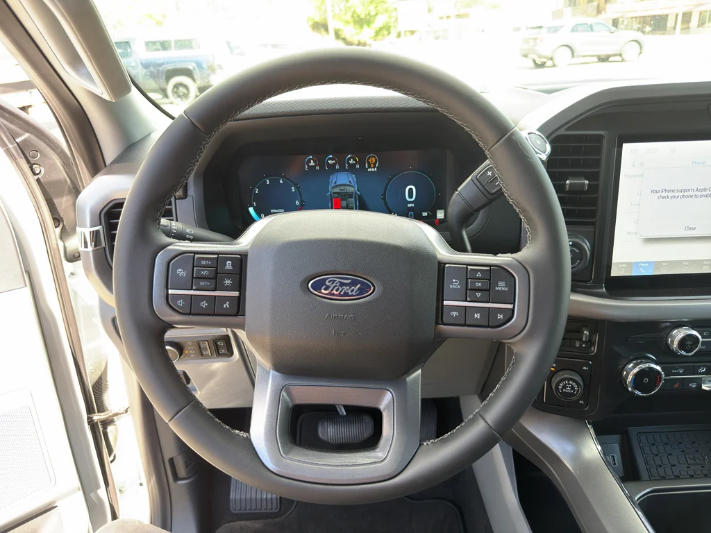 New 2026 Oxford White Ford XLT image 21