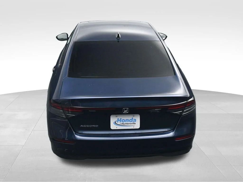 Used 2025  Honda SE image 36