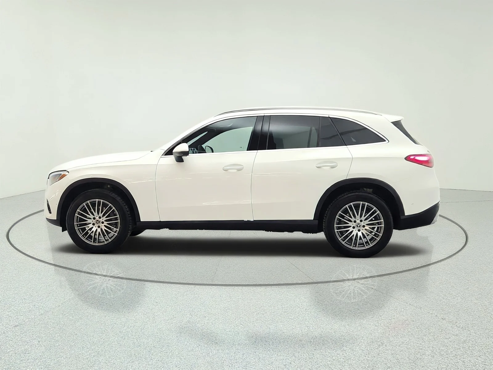 Certified Used 2026 Polar White Mercedes-Benz GLC 300 SUV image 8