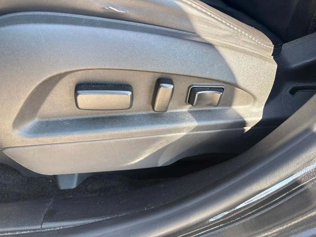 Used 2014 Black Chevrolet LT 2LT image 13