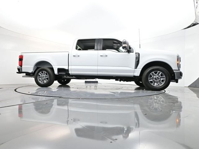 New 2026 Oxford White Ford F-250® Lariat® image 33