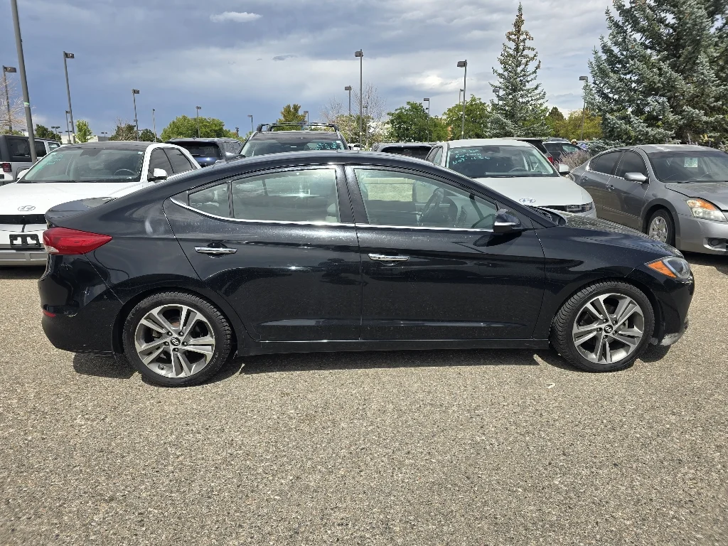Used 2017 Phantom Black Hyundai Limited image 18