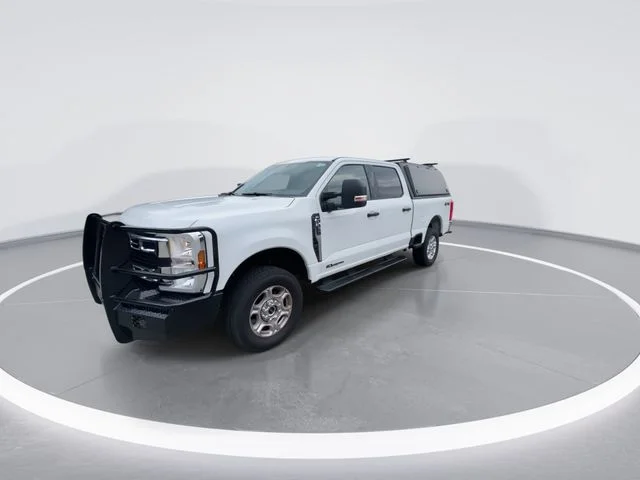 Used 2025 White Ford XLT image 4
