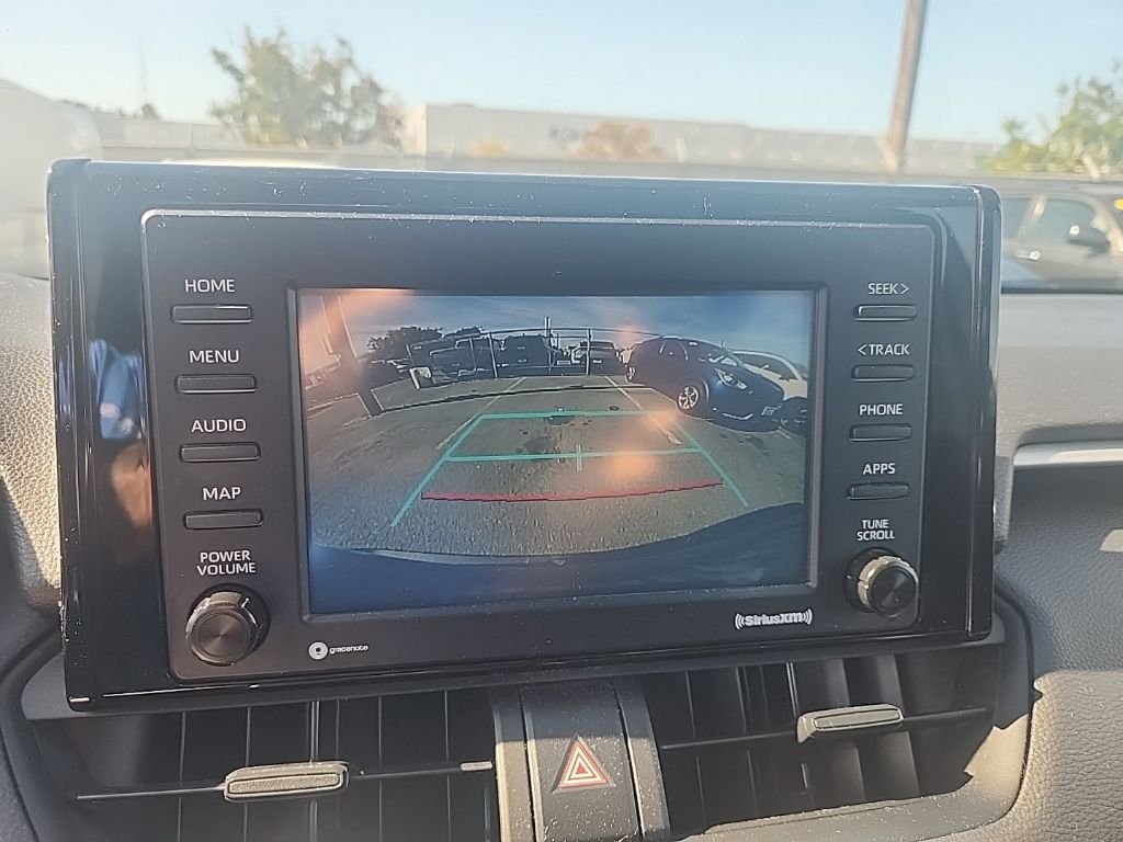 Used 2021  Toyota XLE image 23