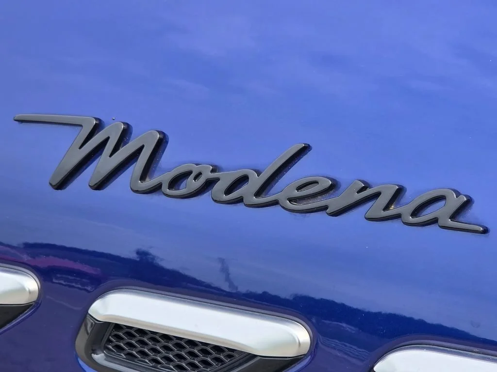 Used 2023 Blu Intenso Metallic Maserati Modena image 26