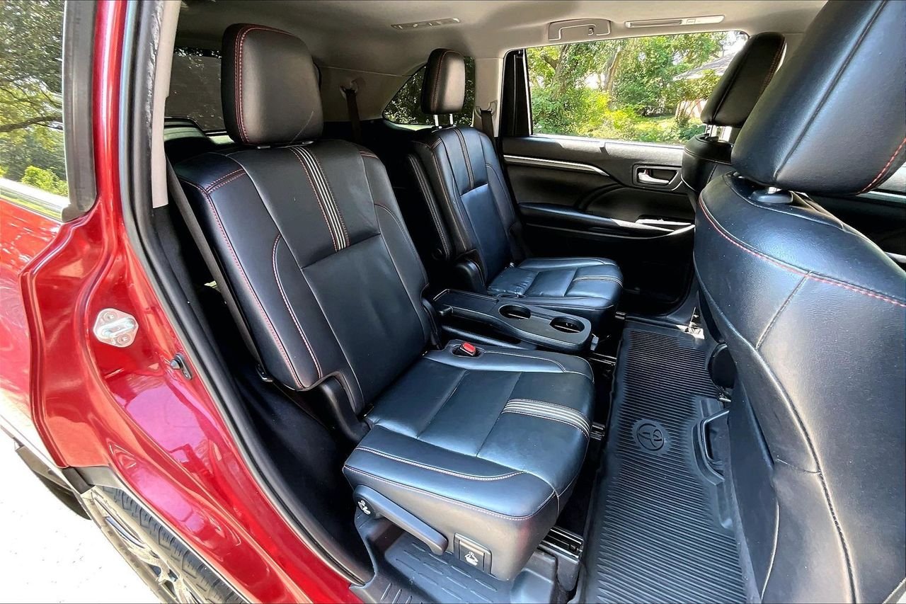 Used 2019 Red Toyota SE image 22