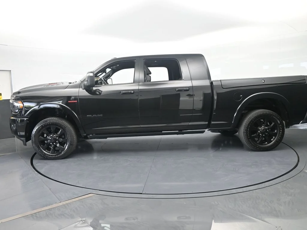 Used 2023 Diamond Black Crystal Pearlcoat Ram Limited image 2