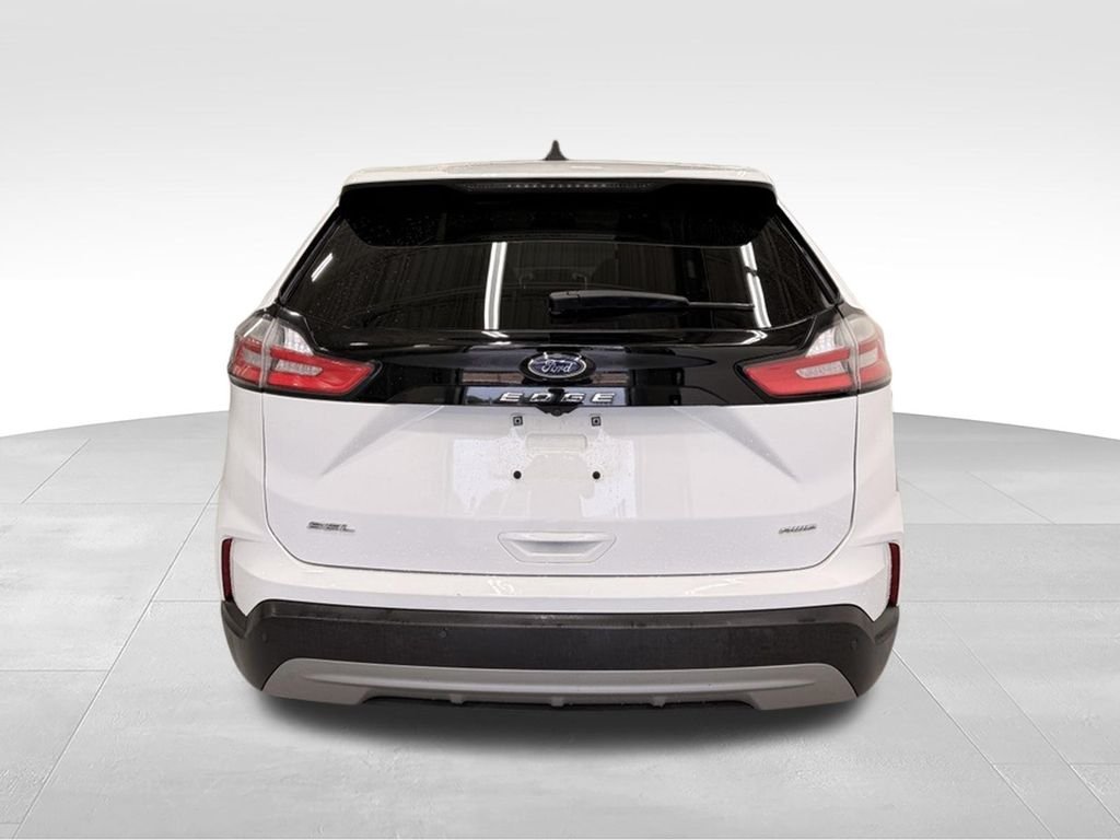 Used 2024 White Ford  image 4