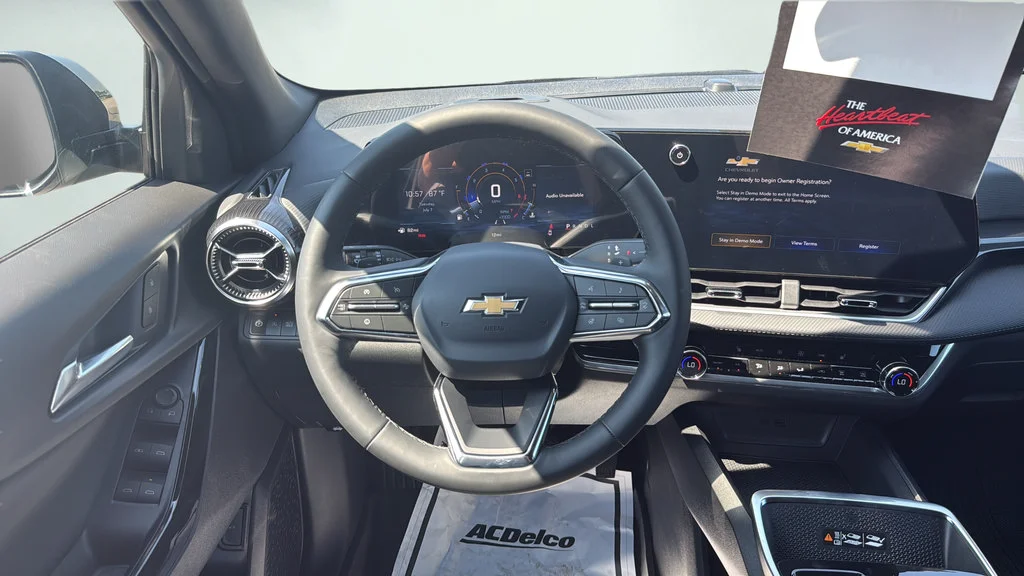 New 2027 Mosaic Black Metallic Chevrolet FWD LT image 19
