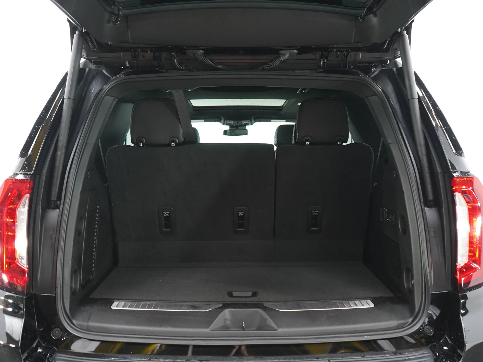 Used 2023 Onyx Black GMC Denali image 16