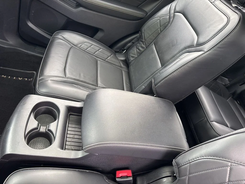 Used 2019  Ford Platinum image 30