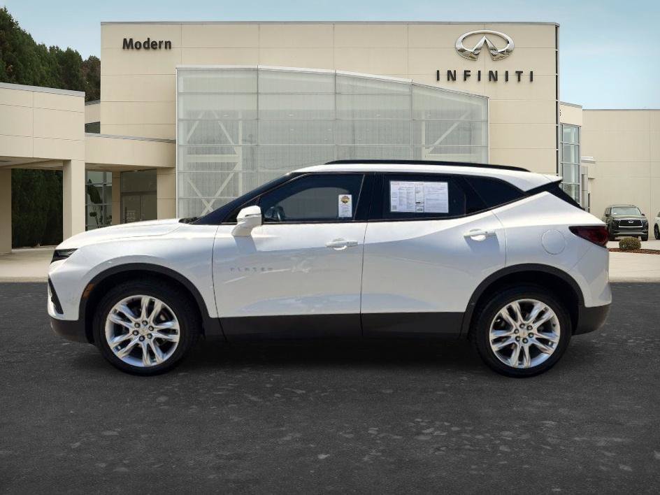 Used 2022 Iridescent Pearl Tricoat Chevrolet LT image 7