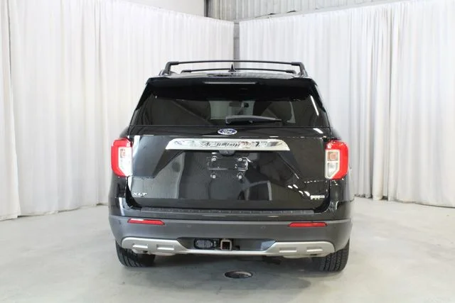 Used 2020 Black Ford XLT image 27