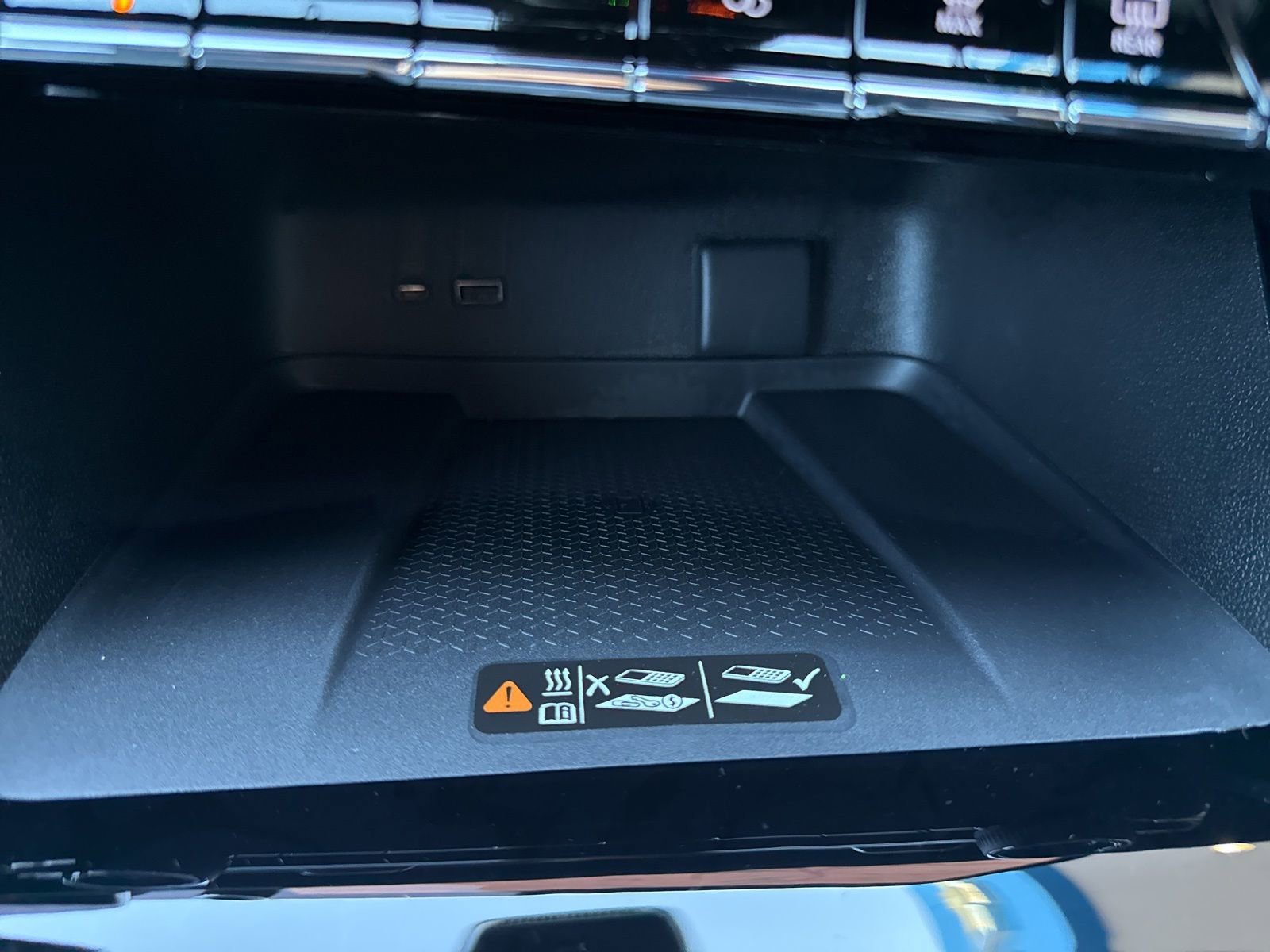 2026 Chevrolet Traverse LT - Photo 25