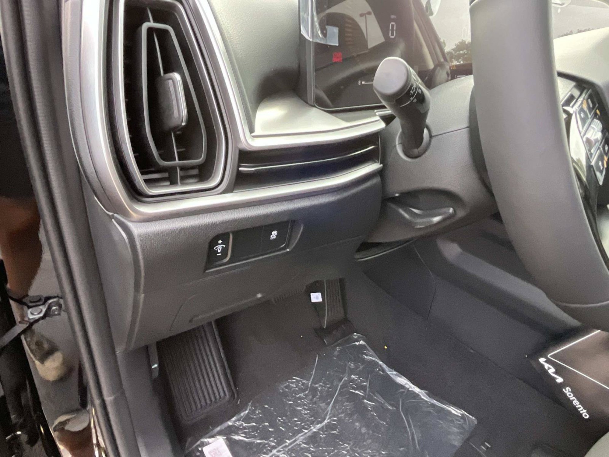 New 2026 Ebony Black Kia LX image 21