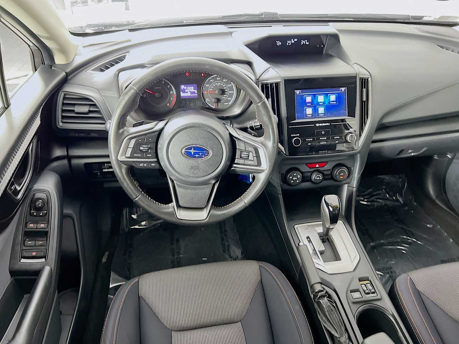 Used 2018 Ice Silver Metallic Subaru Premium image 23