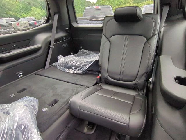 New 2026 Bright White Clearcoat Jeep Upland image 33