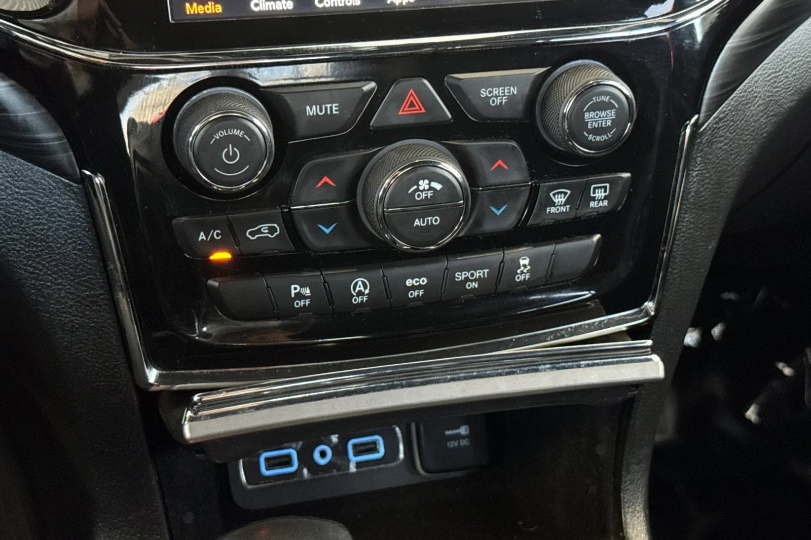Used 2020 WHITE Jeep Altitude image 20