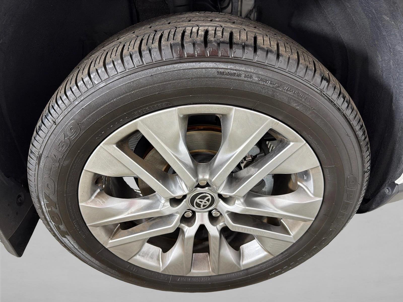 Certified Used 2025 Wind Chill Pearl Toyota Limited image 13