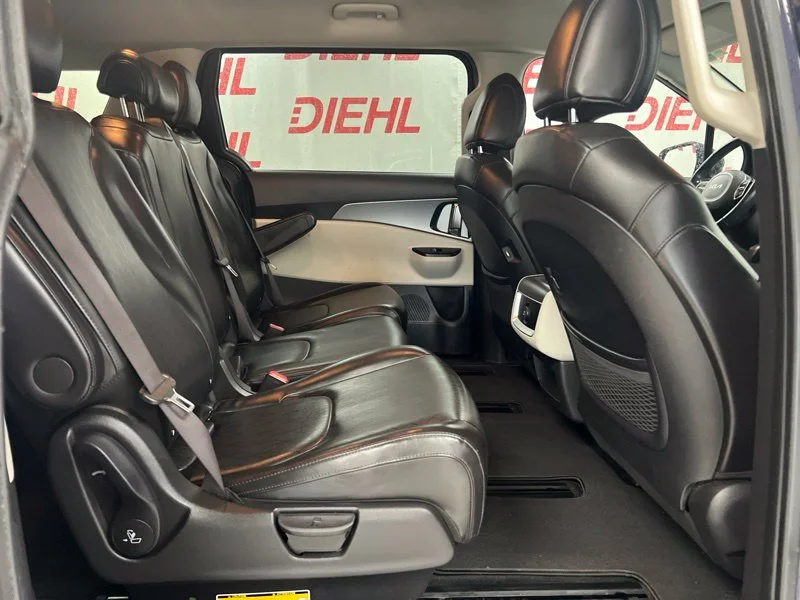 Used 2023 Blue Kia LX Seat Package image 10