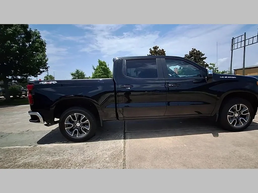Used 2023 Black Chevrolet LT image 37