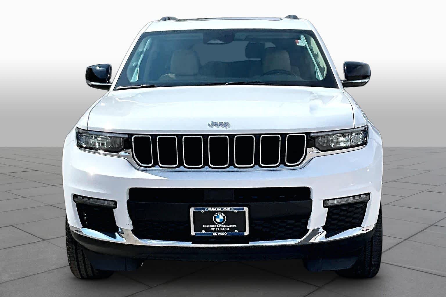 Used 2022 Bright White Clearcoat Jeep Limited image 3