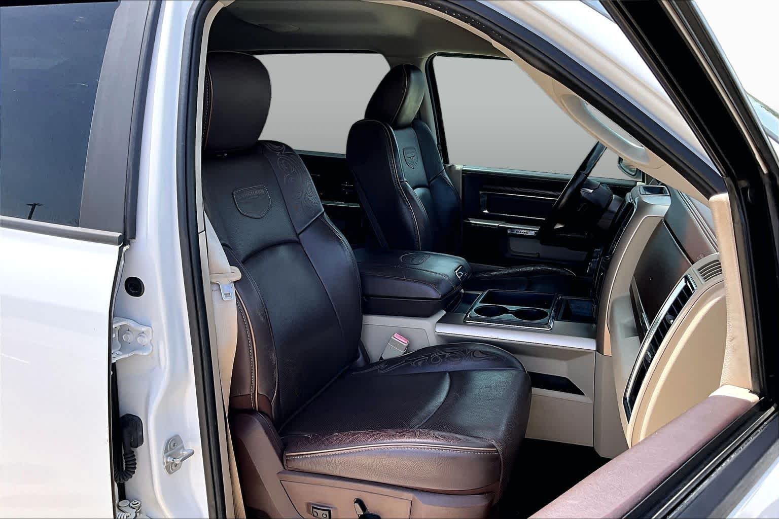 Used 2015 Bright White Clearcoat Ram Laramie Longhorn image 9