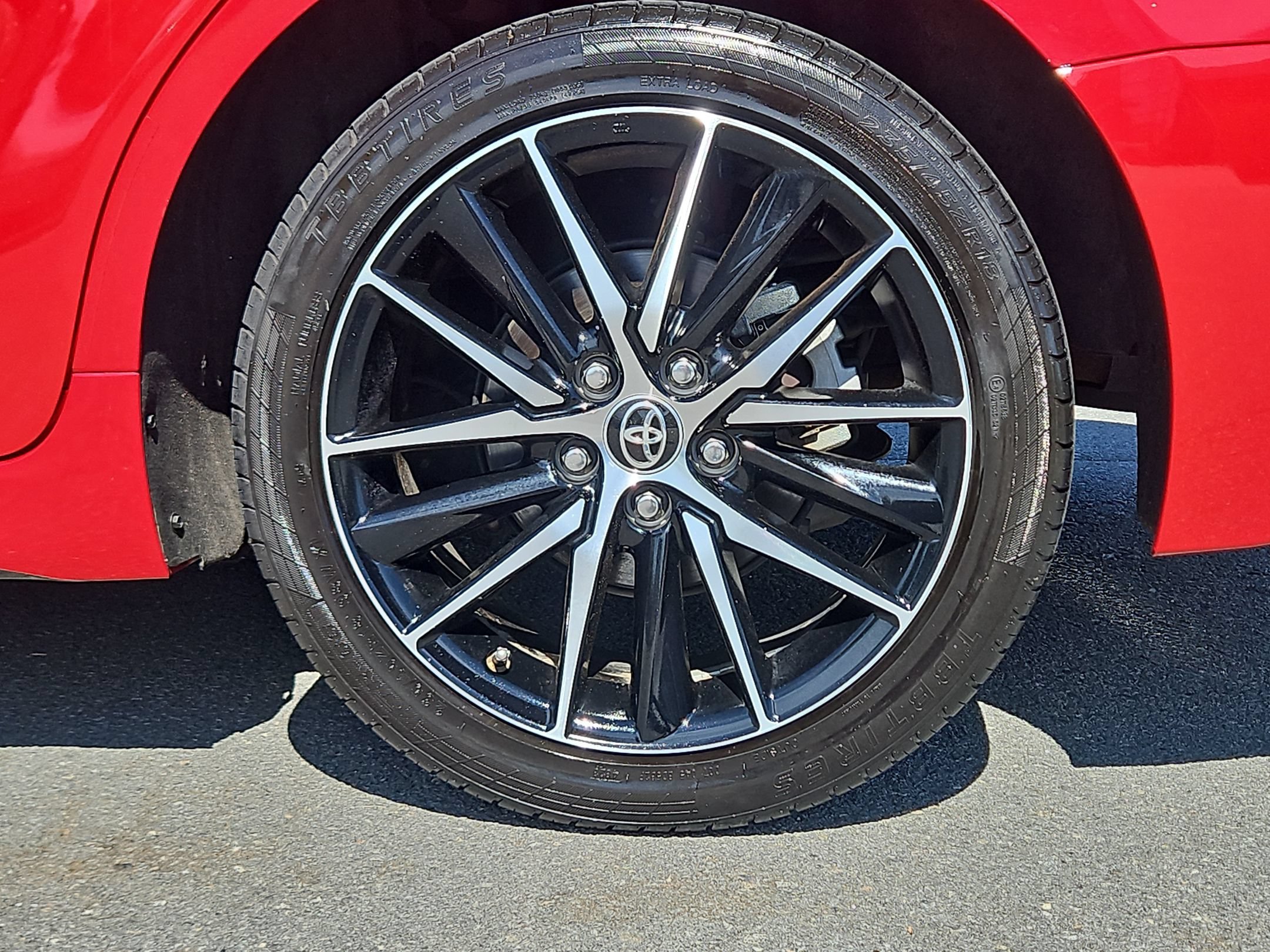 Used 2022 SUPERSONIC RED Toyota SE image 15