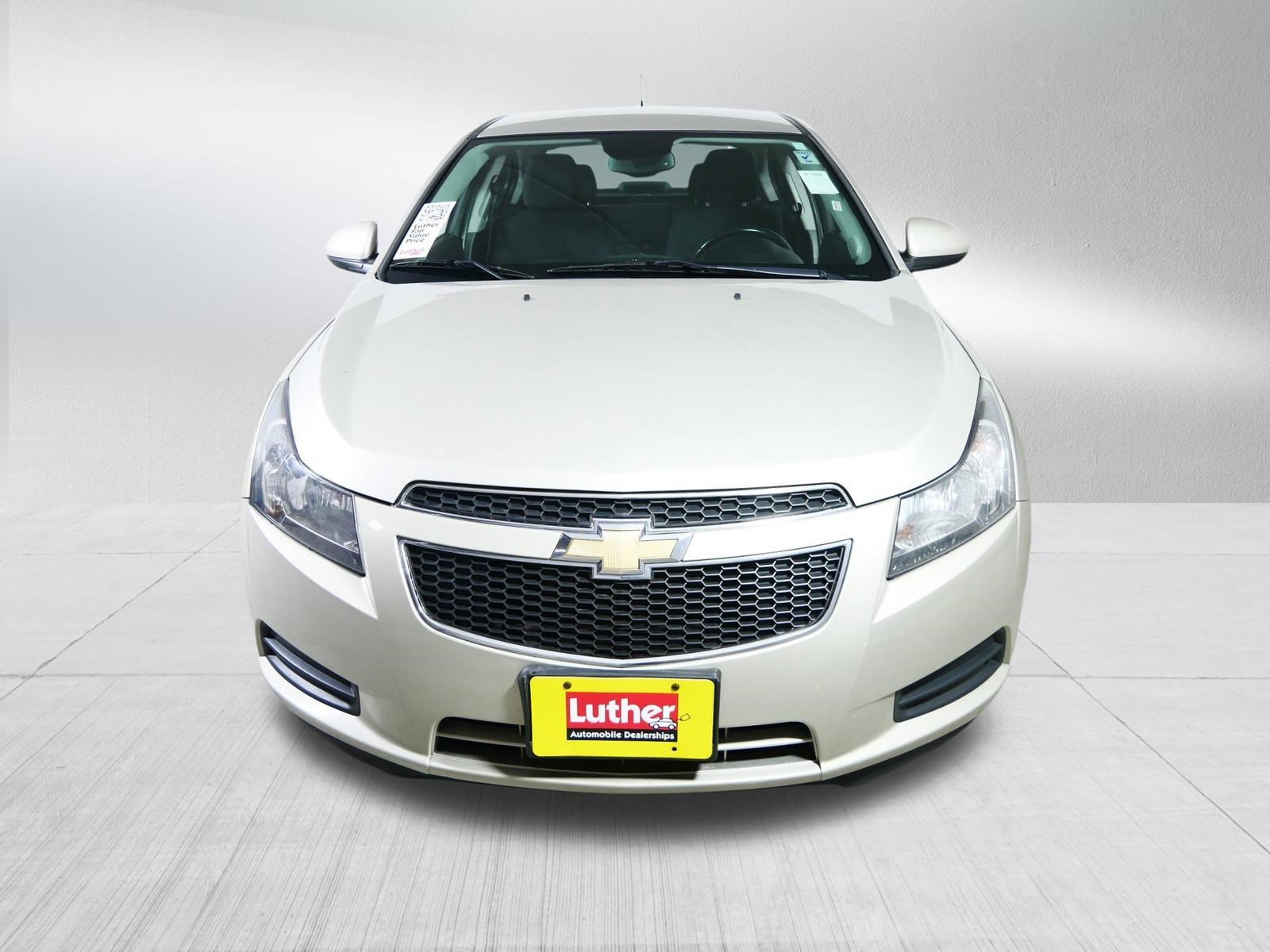 Used 2014 Chevrolet Cruze 1LT with VIN 1G1PC5SBXE7206970 for sale in Brooklyn Center, MN