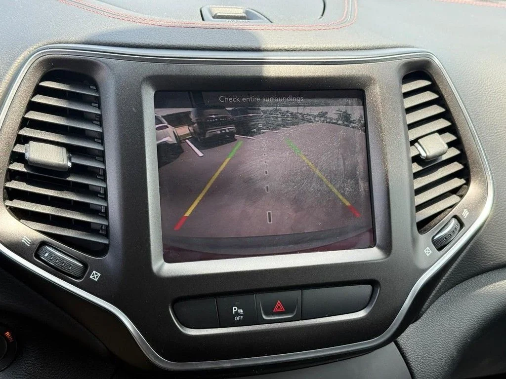 Used 2019 Red Jeep Trailhawk image 23