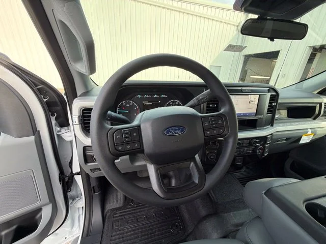 New 2027 Oxford White Ford F-450® XL image 14