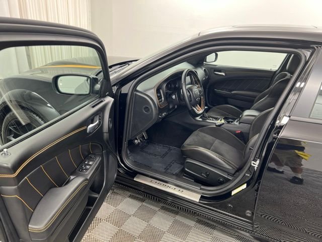 Used 2022 Pitch Black Clearcoat Dodge R/T Scat Pack Widebody image 12