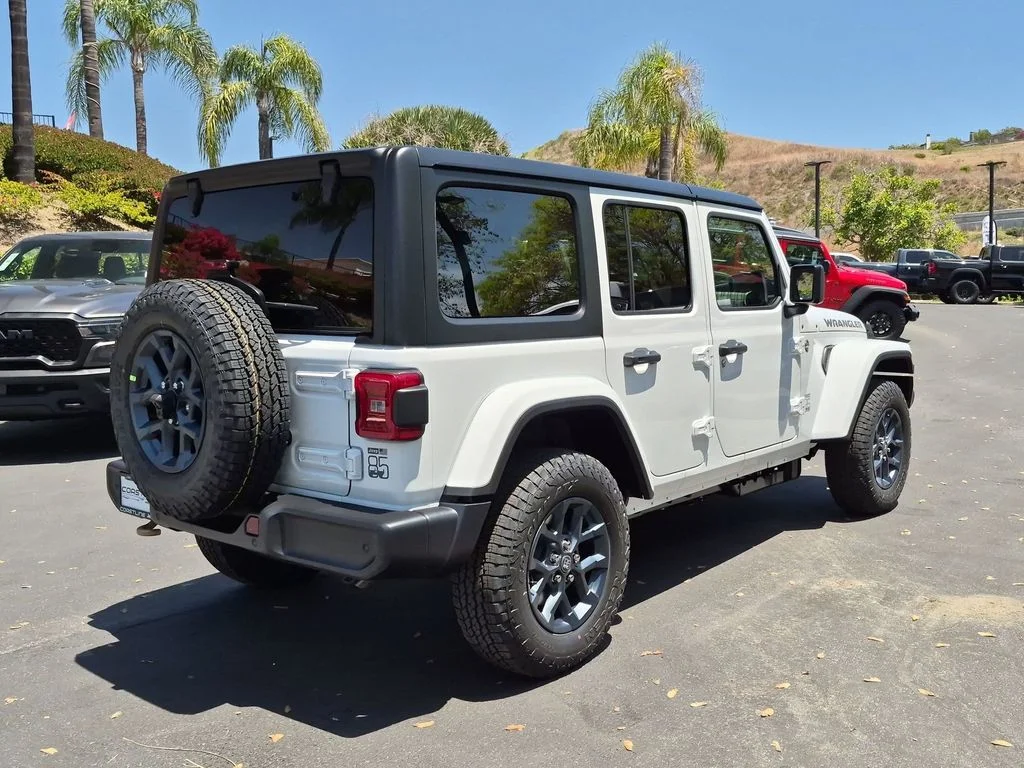 New 2026 Bright White Clear-Coat Exterior Paint Jeep 85th Anniversary Edition image 4