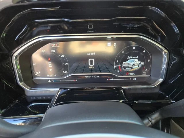 Used 2025 Sterling Metallic GMC SLT image 32