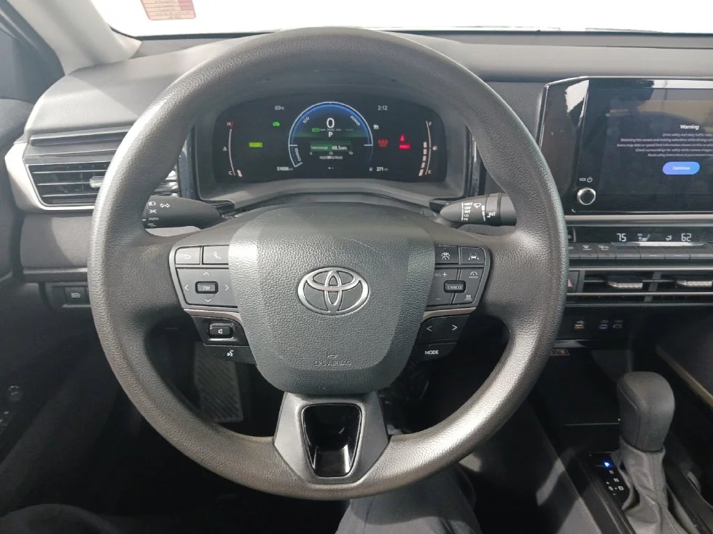 Used 2025 Silver Toyota LE image 17