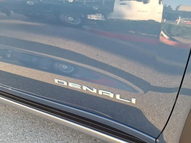 Used 2025 Downpour Metallic GMC Denali image 5