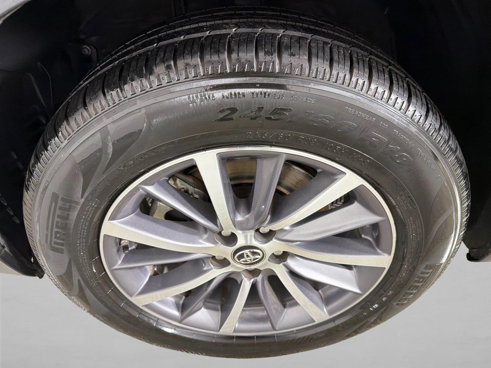 Used 2019 Predawn Gray Mica Toyota XLE image 13