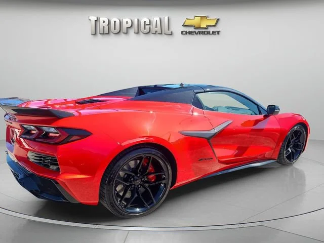 New 2025 Torch Red Chevrolet 3LZ image 5