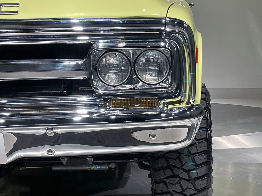 Used 1972 Yellow GMC  image 4