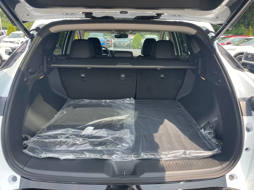 New 2026 Everest White Pearl Tricoat Nissan Platinum image 20
