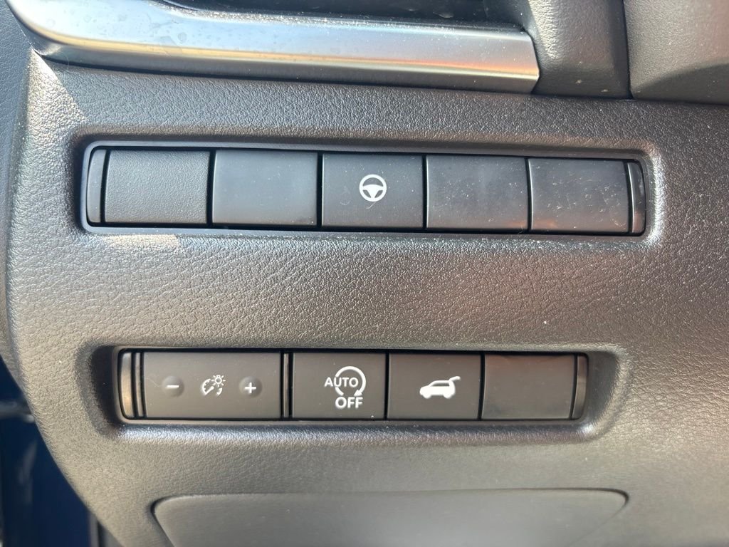 Used 2024 Blue Nissan SV image 21
