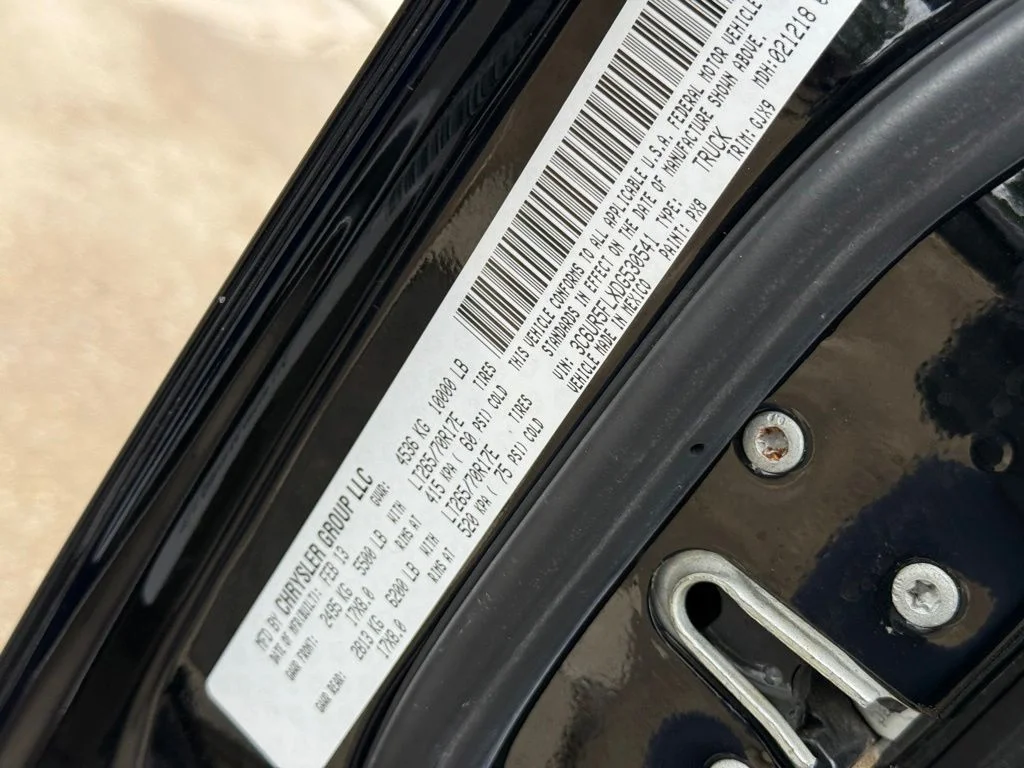 Used 2013 Black Ram Laramie image 12