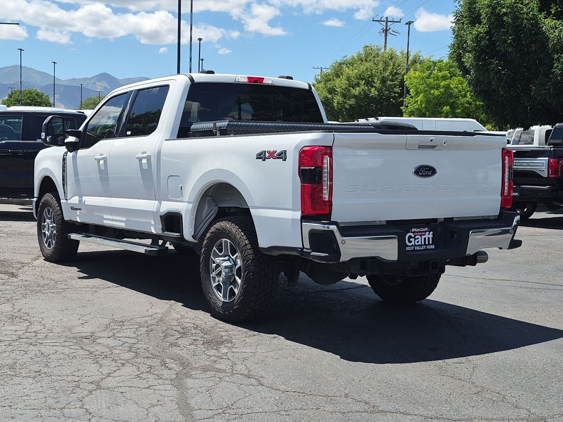 Used 2024 White Metallic Ford LARIAT image 5
