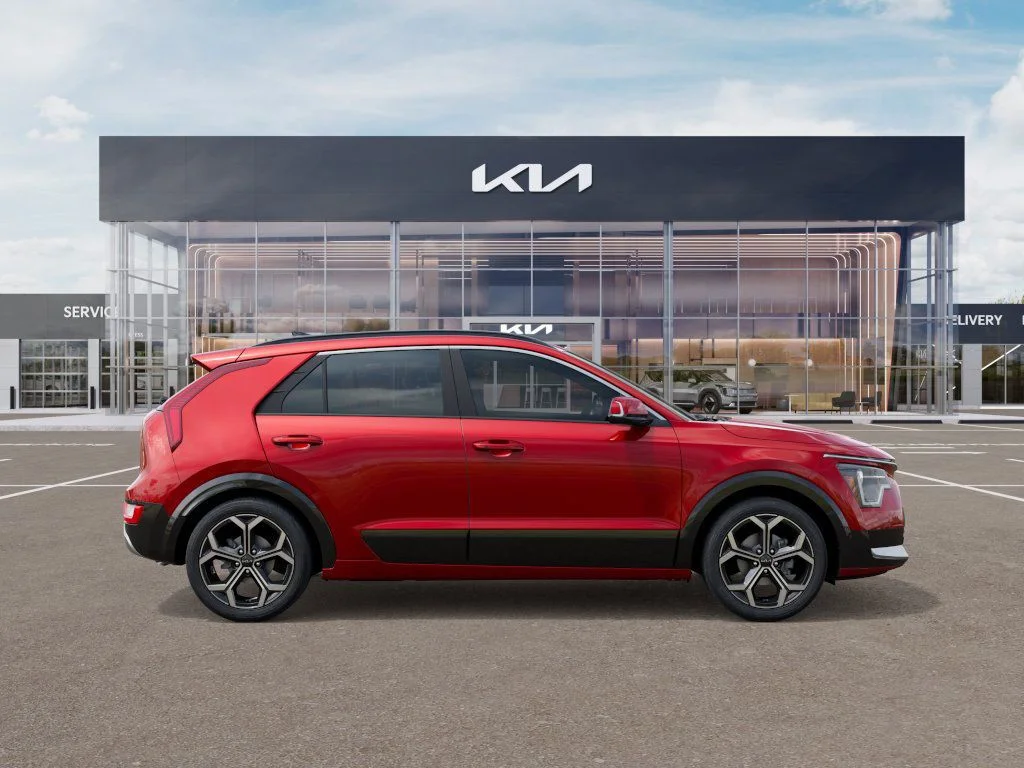 2025 Kia Niro EX Touring - Photo 7