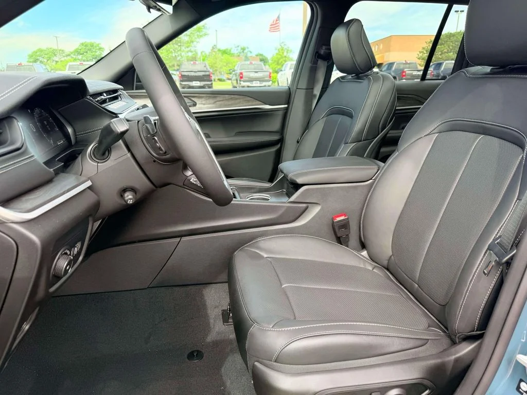 New 2026 Blue Jeep Limited Reserve image 16