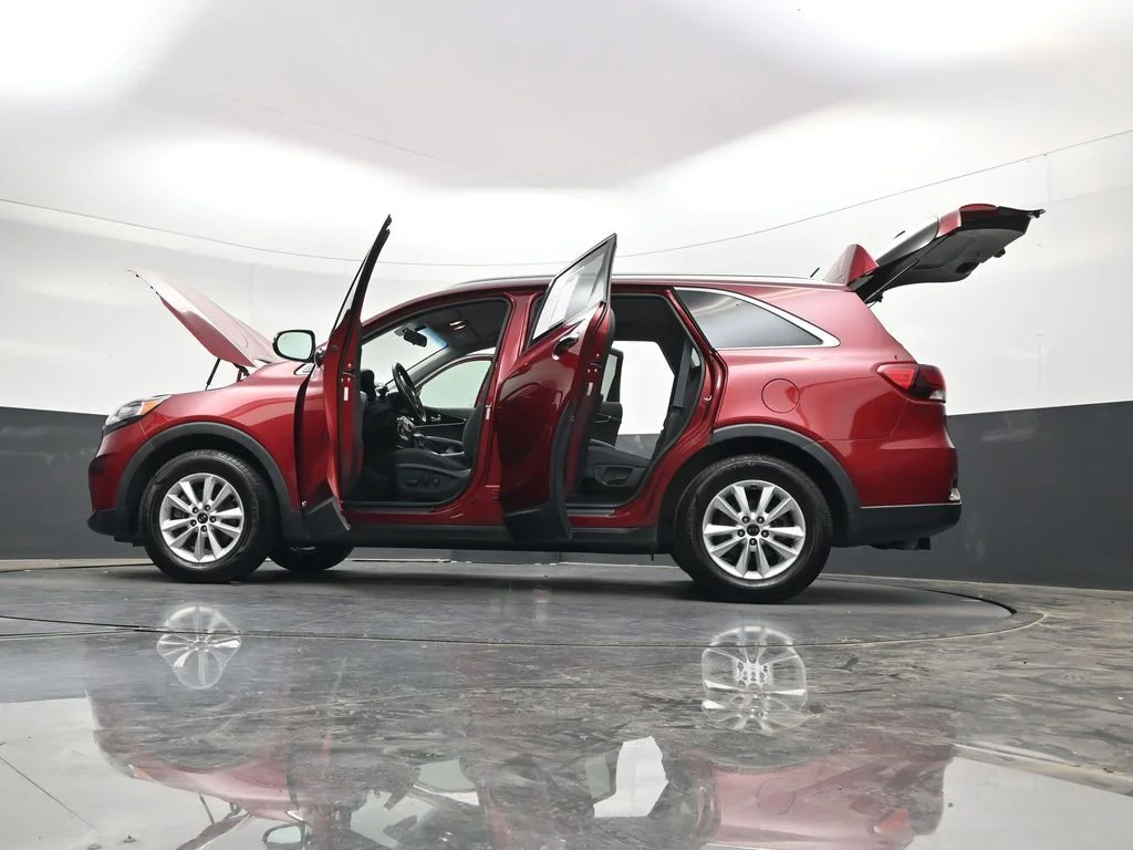Used 2020 Passion Red Kia LX image 44