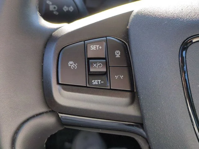 Used 2021 Gray Ford Select image 16