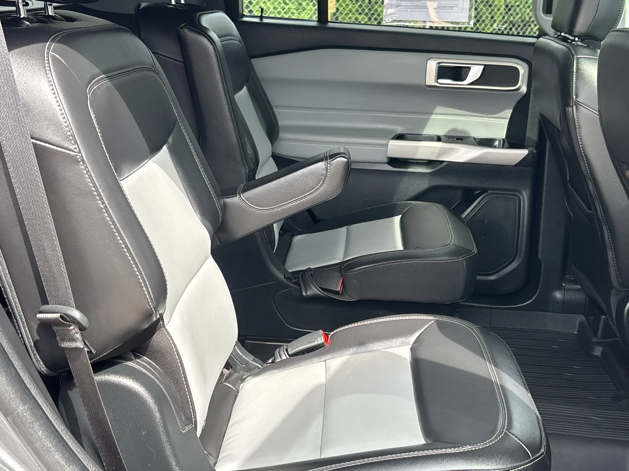 Used 2024 Carbonized Gray Metallic Ford XLT image 13