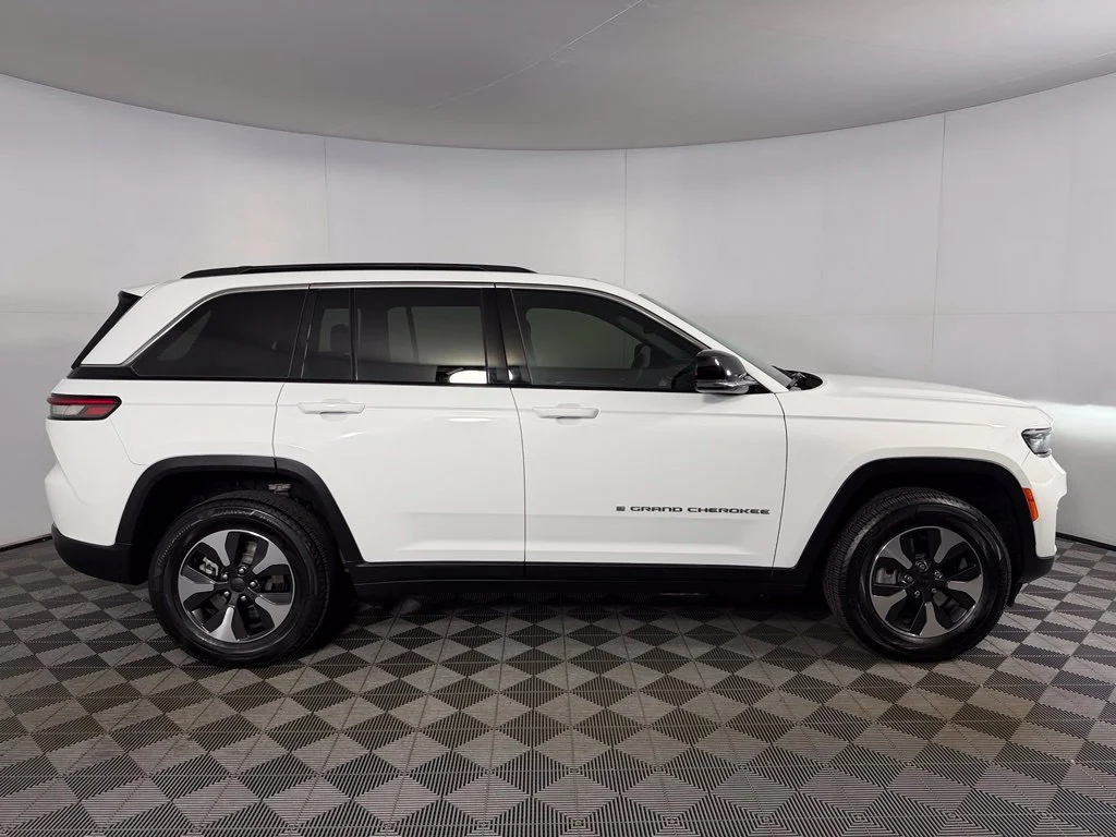 Certified Used 2024 White Jeep 4xe image 5
