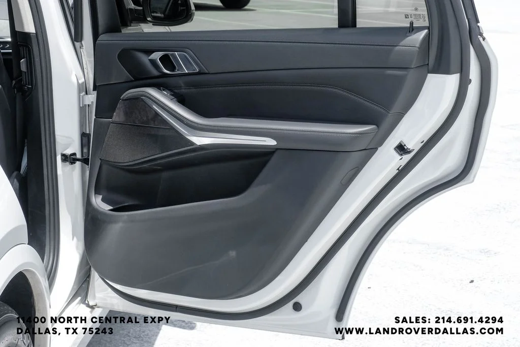 Used 2023 Mineral White Metallic BMW xDrive40i image 52